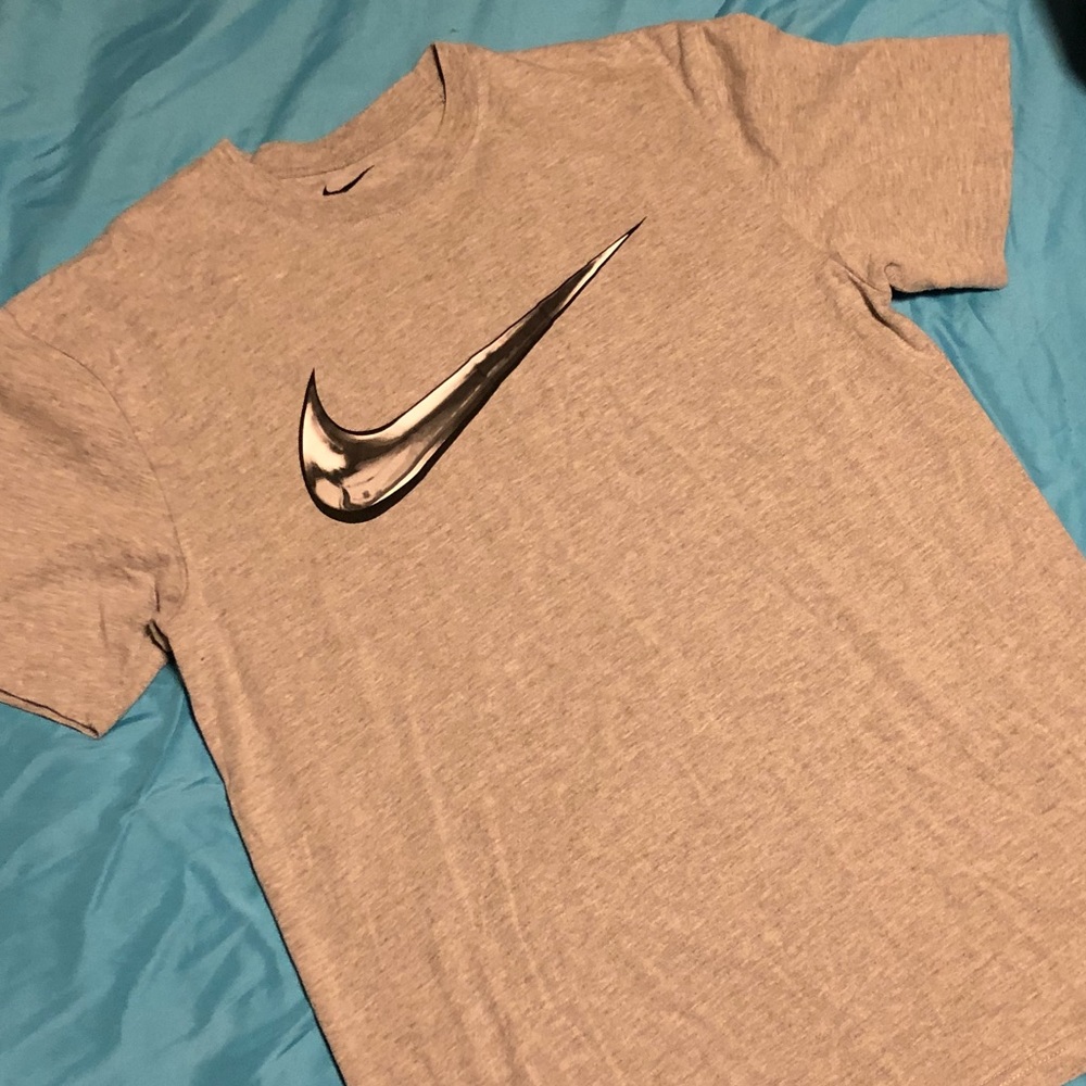 Nike T-shirt